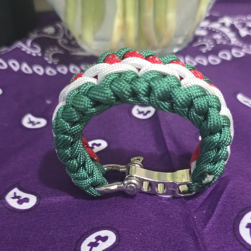 Handwoven Paracord Bracelet in Green, White & Red
